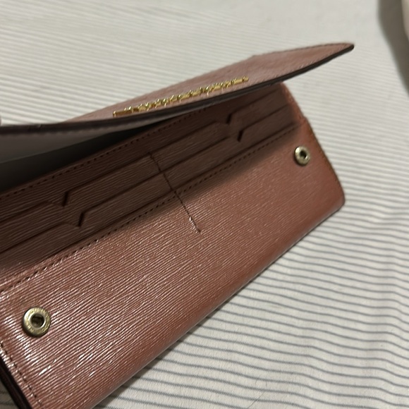 Victoria secret wallet - Picture 4 of 5